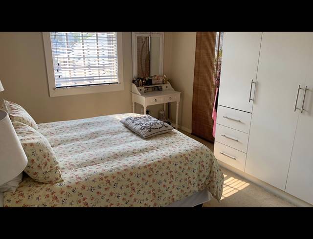 3 BEDROOM APARTMENT FOR SALE IN ESSENWOOD
